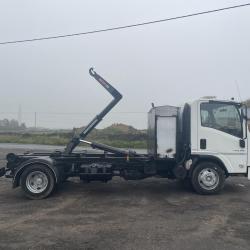 Isuzu Forward 75 190